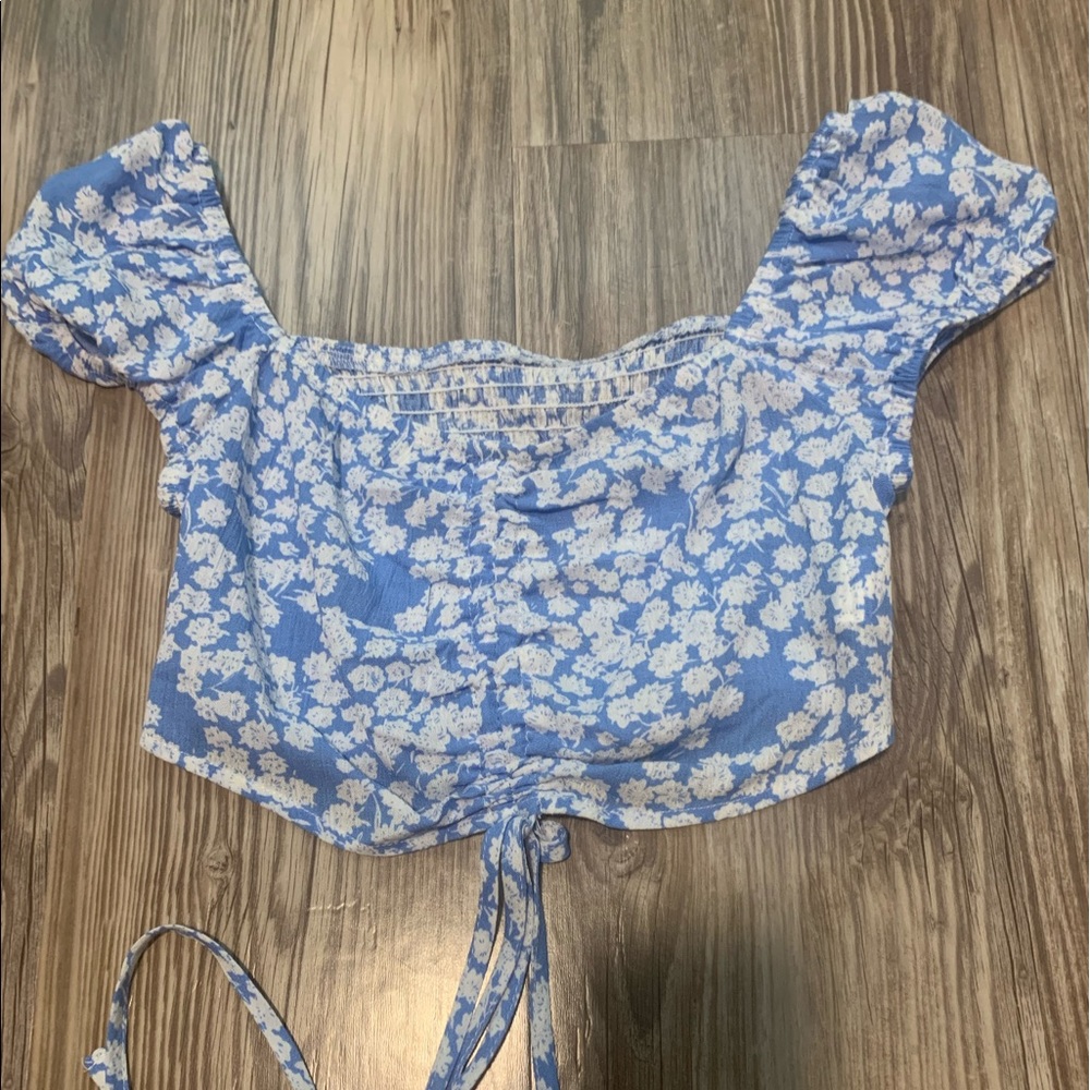 Blue shein top floral ruched